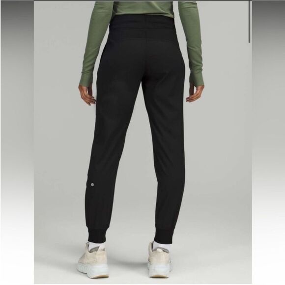Lululemon Dance Studio Jogger *28.5” size 10 - Picture 8 of 8